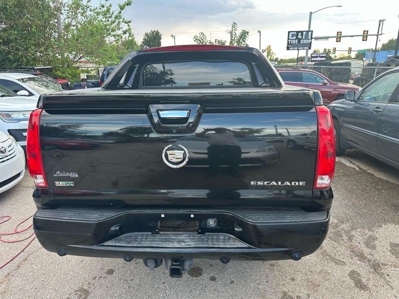 Cadillac Escalade EXT Luxury 2011