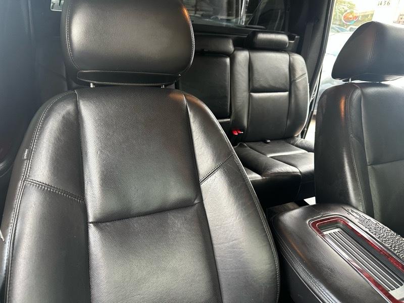 Cadillac Escalade EXT Luxury 2011