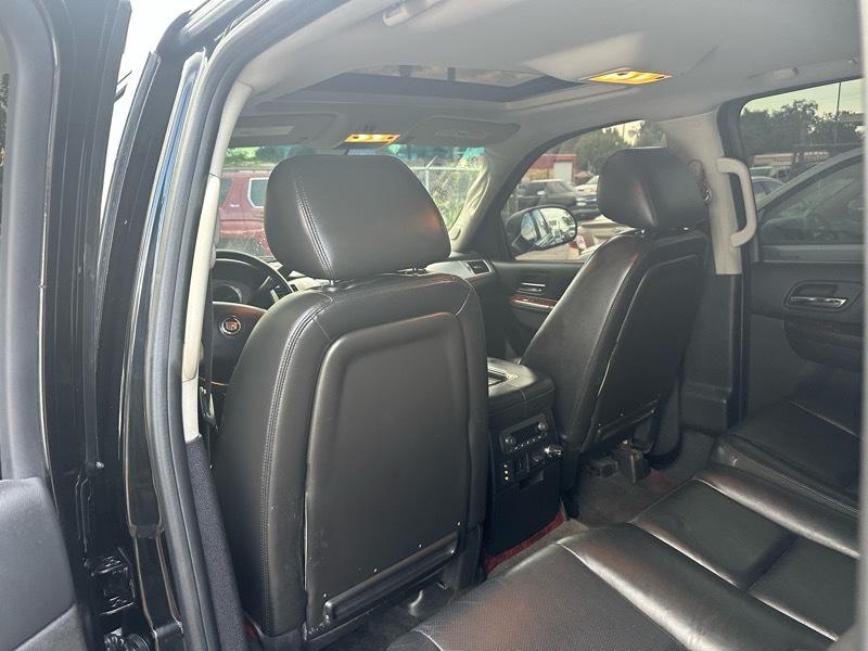Cadillac Escalade EXT Luxury 2011