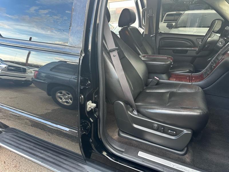 Cadillac Escalade EXT Luxury 2011