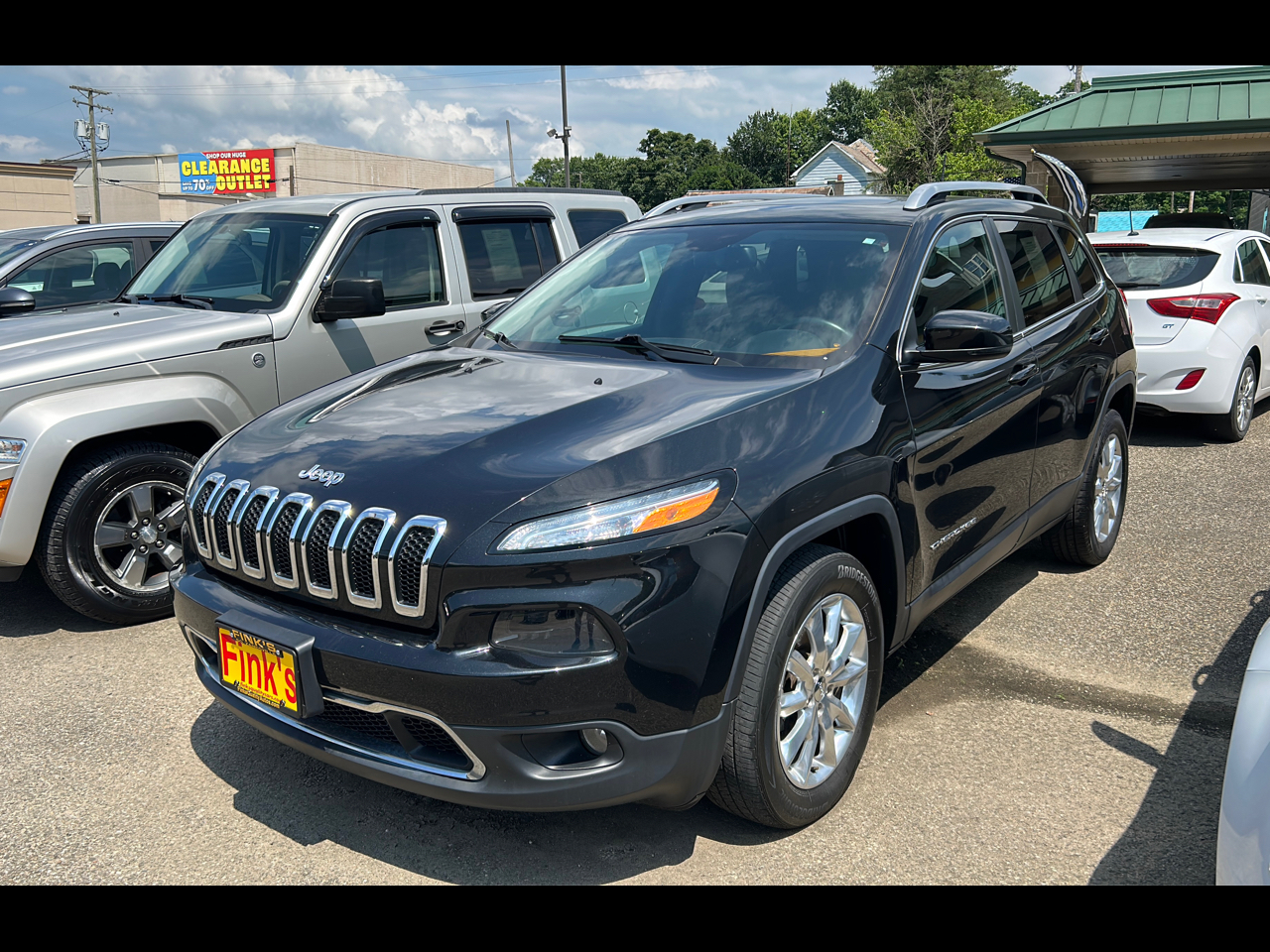 Used 2016 Jeep Cherokee 4WD 4dr Limited for Sale in Zanesville OH 43701 Finks Quality Used Cars