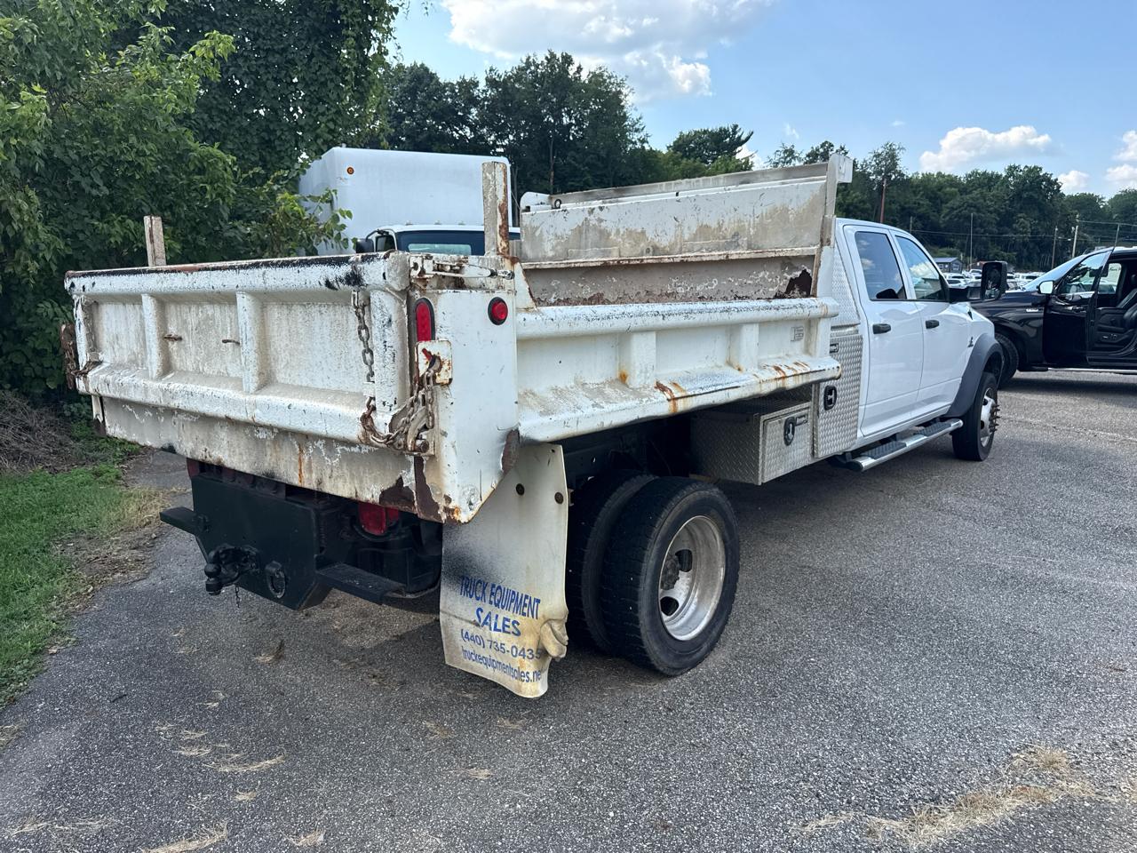 RAM 5500 Chassis Cab Tradesman 4x4 Crew Cab 84" CA 197.4" WB 2017