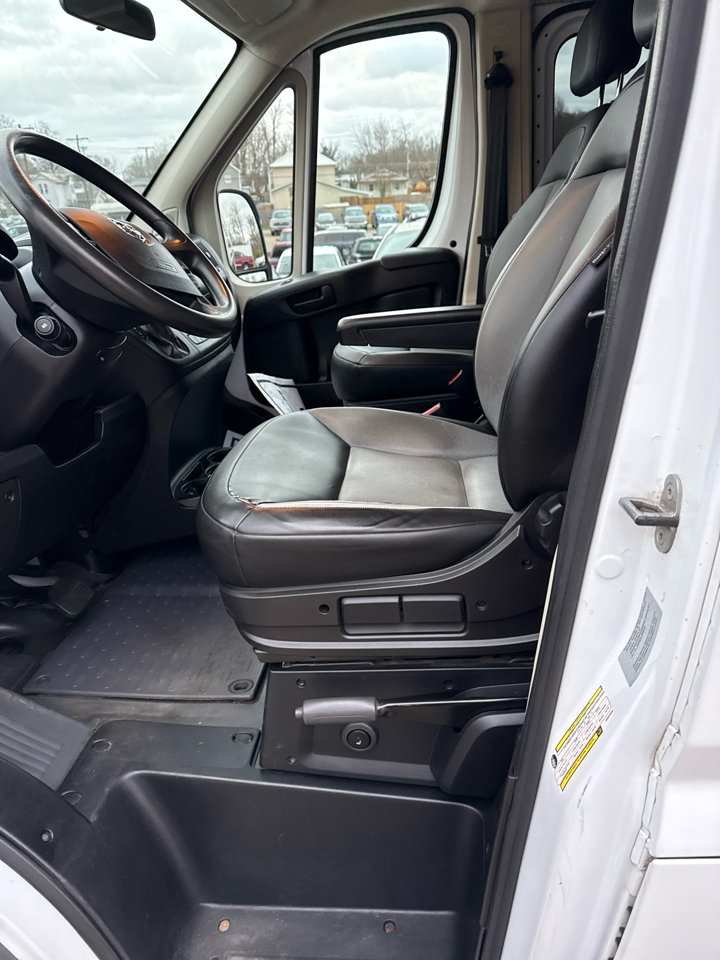 RAM ProMaster Cargo Van 1500 Low Roof 136" WB 2017