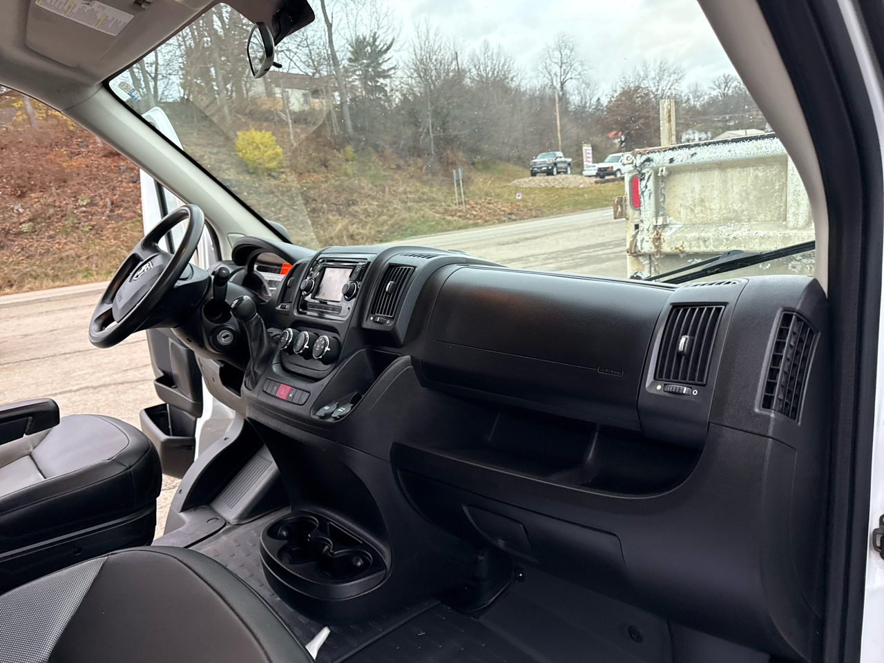 RAM ProMaster Cargo Van 1500 Low Roof 136" WB 2017