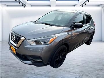 2019 Nissan Kicks SR FWD