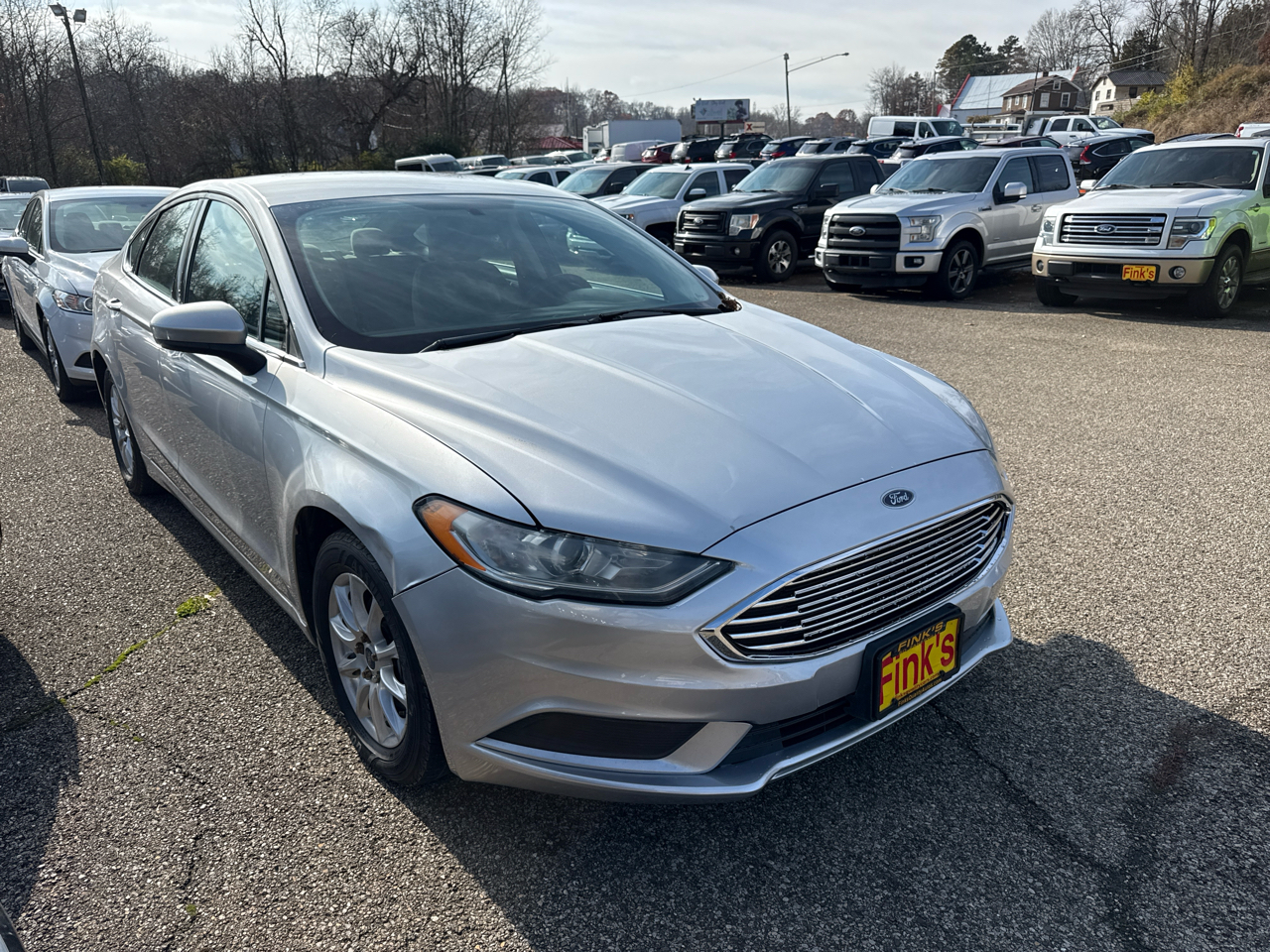 Ford Fusion S FWD 2017