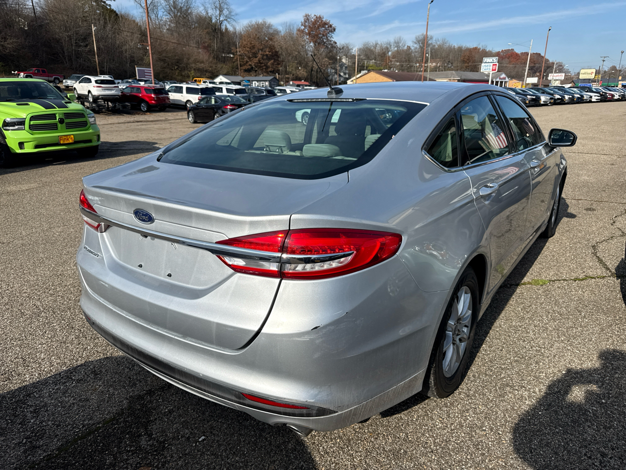 Ford Fusion S FWD 2017