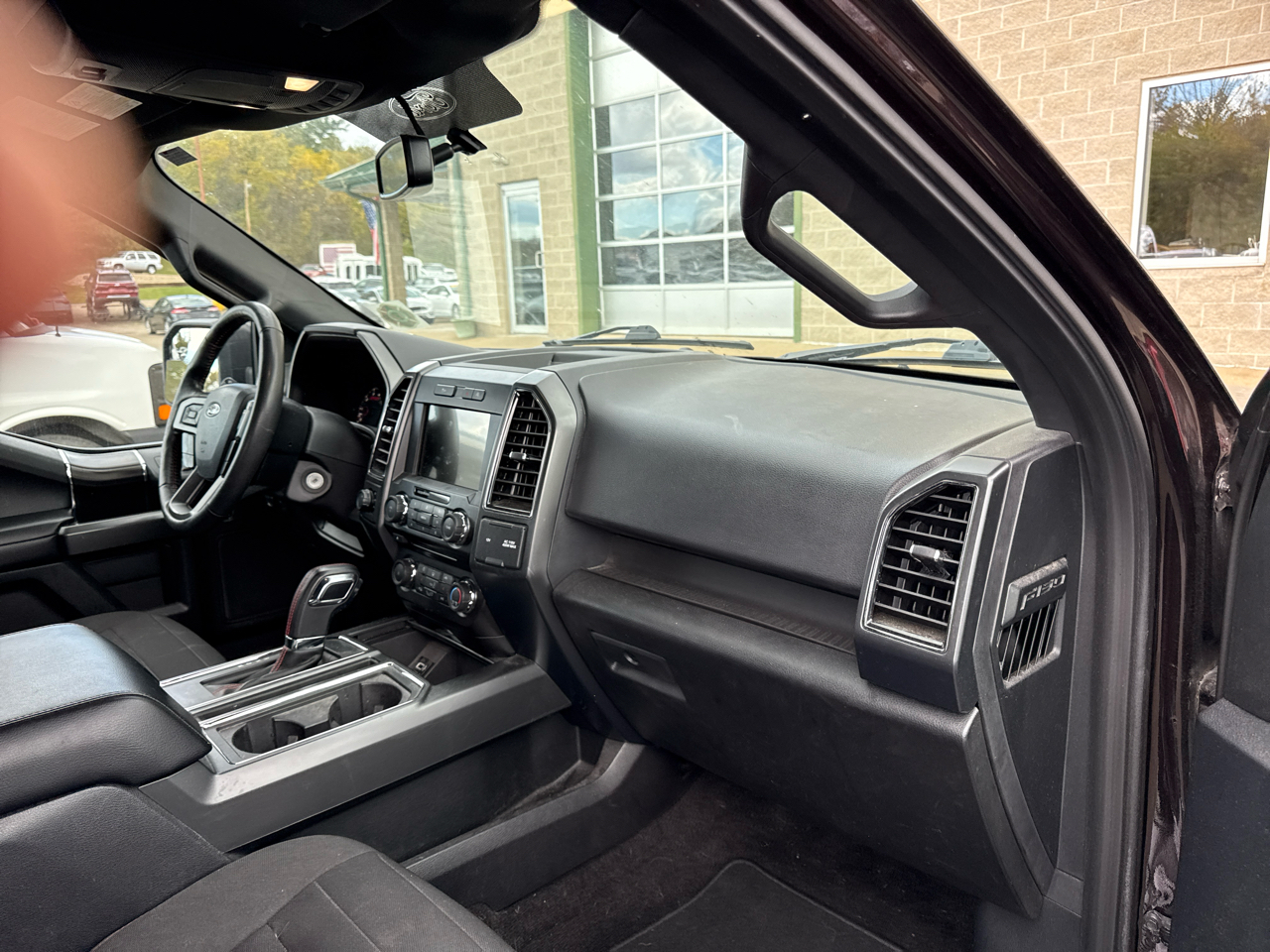 Ford F-150 XLT SuperCrew 4WD 2018 Ford F-150 XLT SuperCrew 4WD 2018