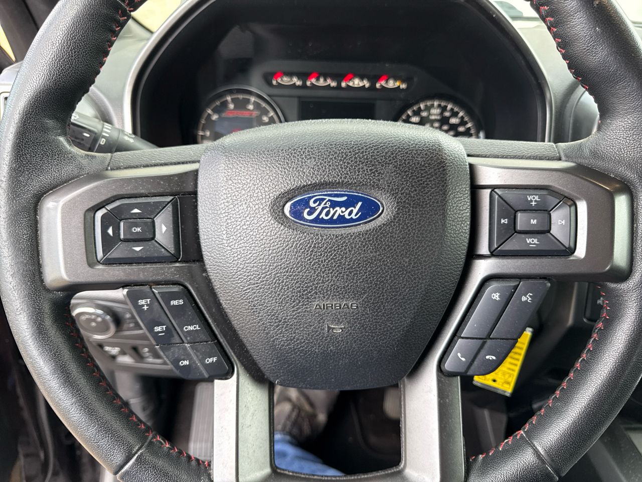 Ford F-150 XLT SuperCrew 4WD 2018 Ford F-150 XLT SuperCrew 4WD 2018