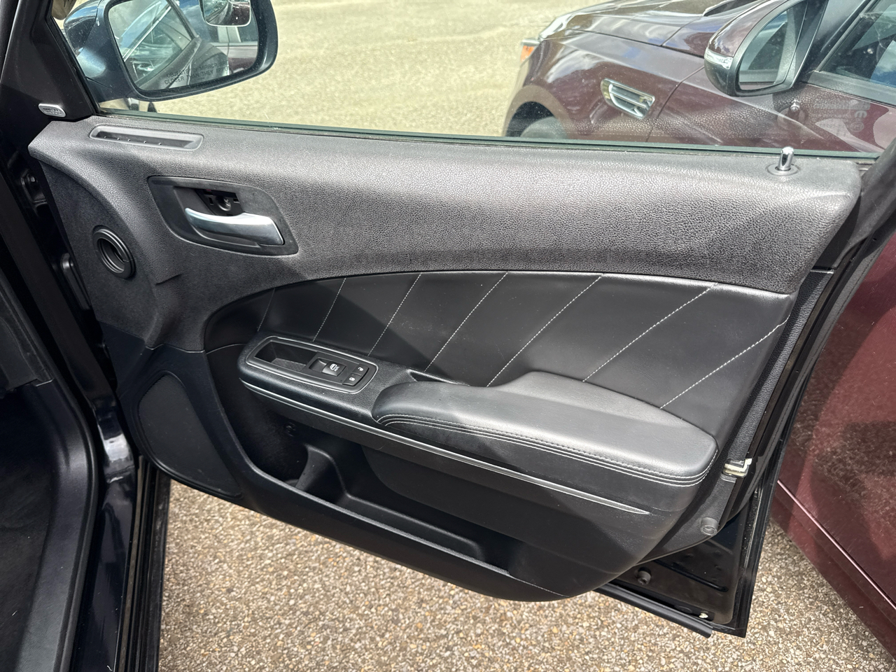 Dodge Charger 4dr Sdn SXT AWD 2015 Dodge Charger 4dr Sdn SXT AWD 2015