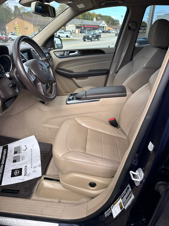 Mercedes-Benz M-Class 4MATIC 4dr ML 350 2015 Mercedes-Benz M-Class 4MATIC 4dr ML 350 2015