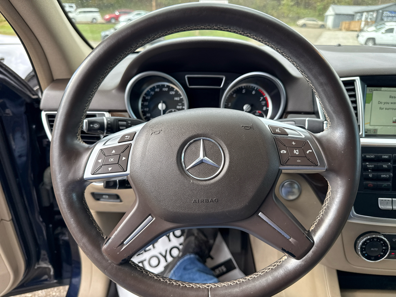 Mercedes-Benz M-Class 4MATIC 4dr ML 350 2015 Mercedes-Benz M-Class 4MATIC 4dr ML 350 2015