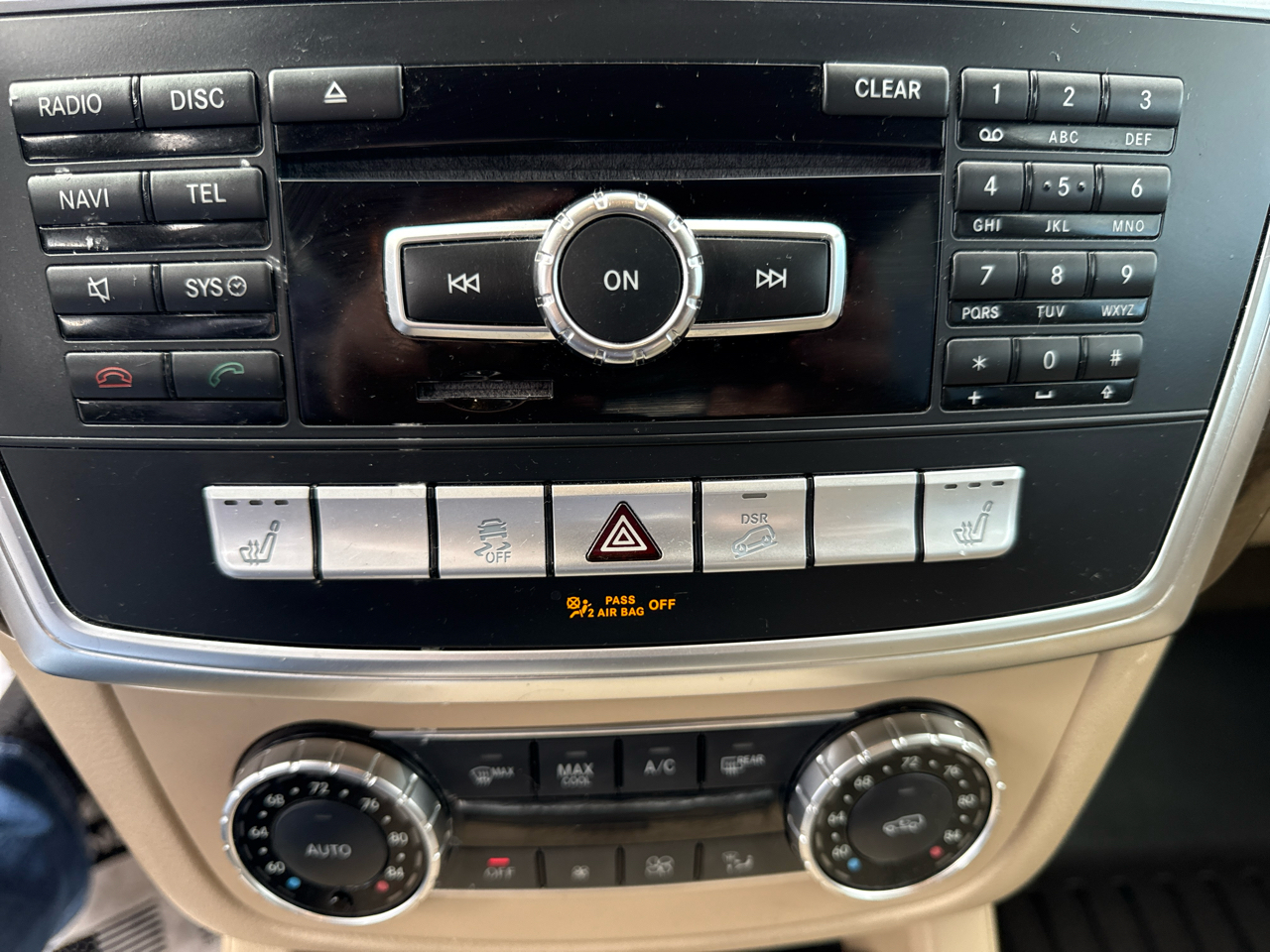 Mercedes-Benz M-Class 4MATIC 4dr ML 350 2015 Mercedes-Benz M-Class 4MATIC 4dr ML 350 2015