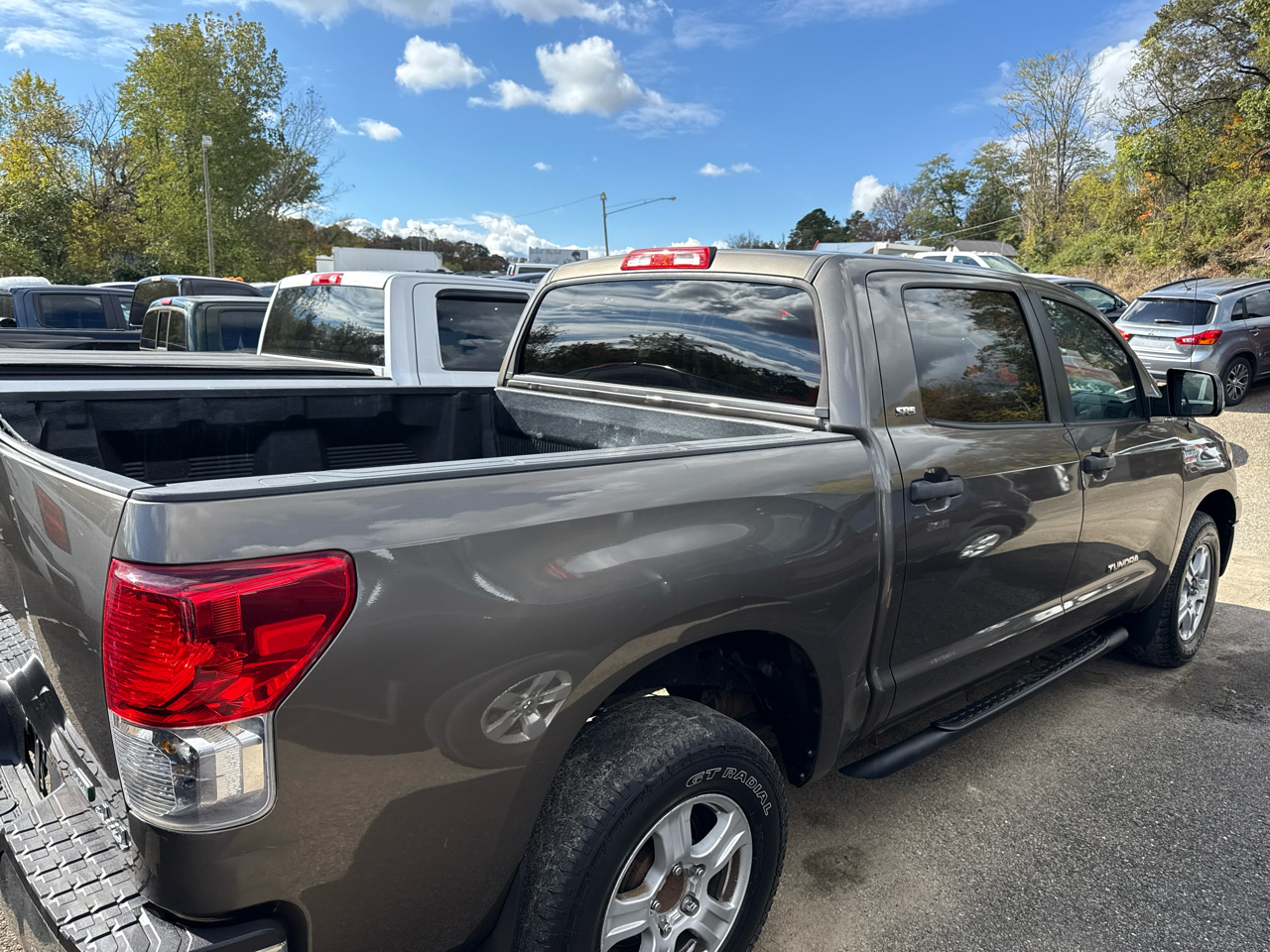 Toyota Tundra 4WD Truck CrewMax 5.7L FFV V8 6-Spd AT (Natl) 2012 Toyota Tundra 4WD Truck CrewMax 5.7L FFV V8 6-Spd AT (Natl) 2012
