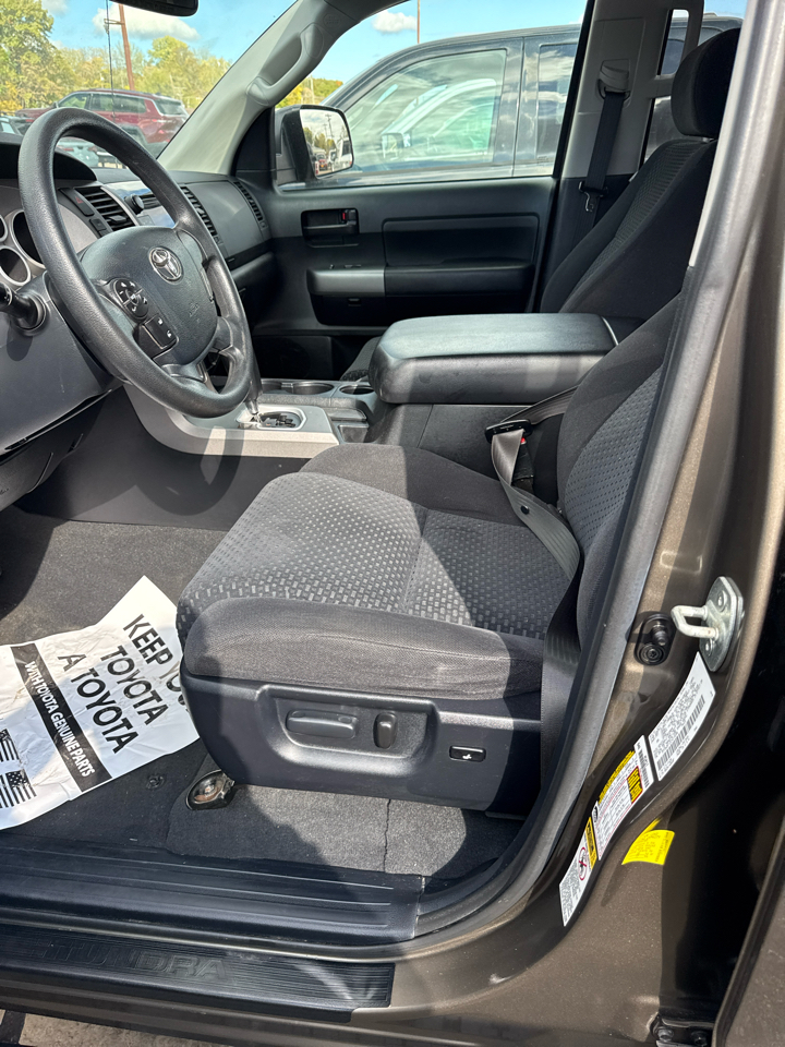 Toyota Tundra 4WD Truck CrewMax 5.7L FFV V8 6-Spd AT (Natl) 2012 Toyota Tundra 4WD Truck CrewMax 5.7L FFV V8 6-Spd AT (Natl) 2012