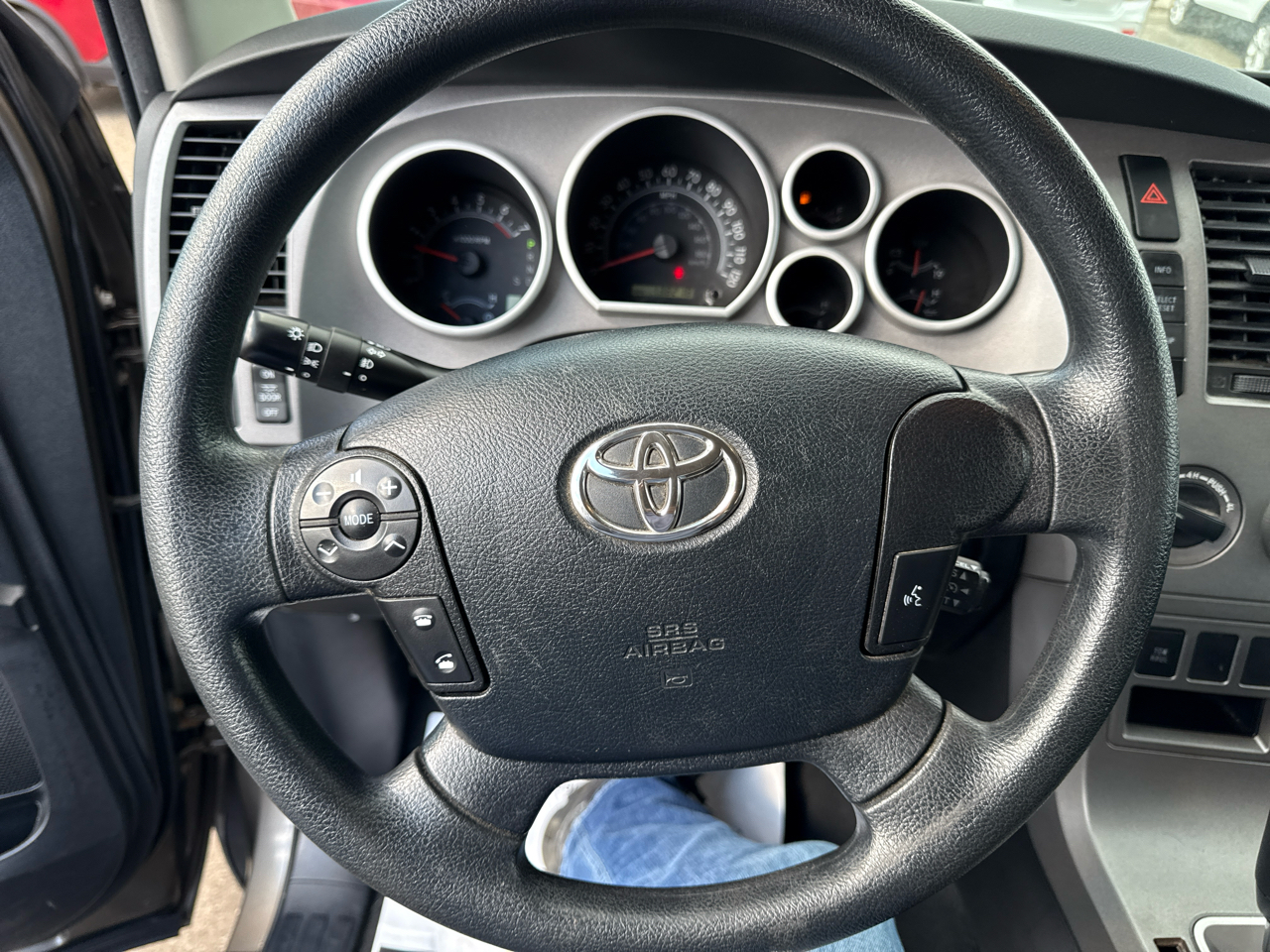 Toyota Tundra 4WD Truck CrewMax 5.7L FFV V8 6-Spd AT (Natl) 2012 Toyota Tundra 4WD Truck CrewMax 5.7L FFV V8 6-Spd AT (Natl) 2012