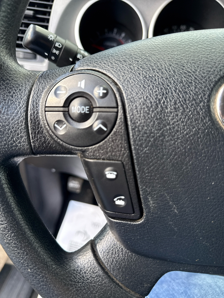 Toyota Tundra 4WD Truck CrewMax 5.7L FFV V8 6-Spd AT (Natl) 2012 Toyota Tundra 4WD Truck CrewMax 5.7L FFV V8 6-Spd AT (Natl) 2012