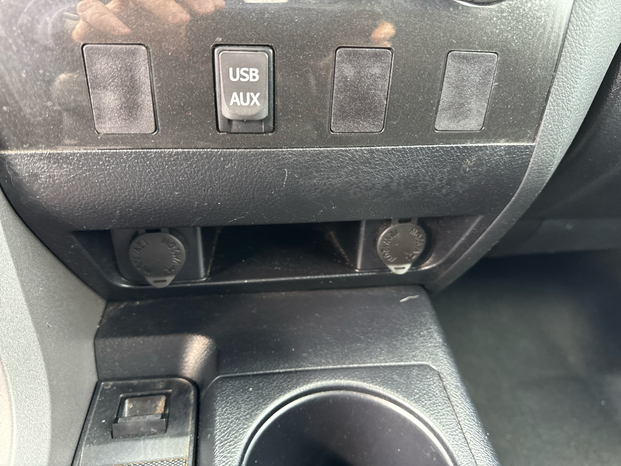 Toyota Tundra 4WD Truck CrewMax 5.7L FFV V8 6-Spd AT (Natl) 2012 Toyota Tundra 4WD Truck CrewMax 5.7L FFV V8 6-Spd AT (Natl) 2012