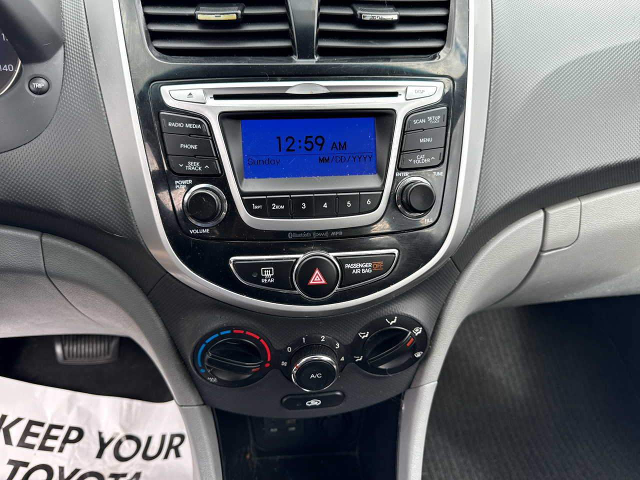 Hyundai Accent 4dr Sdn Auto GLS 2014 Hyundai Accent 4dr Sdn Auto GLS 2014