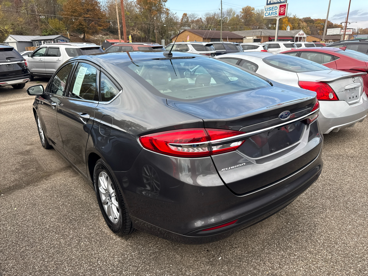 Ford Fusion S FWD 2018