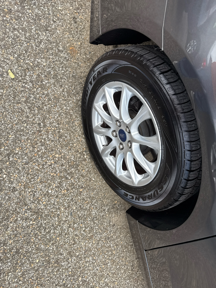 Ford Fusion S FWD 2018