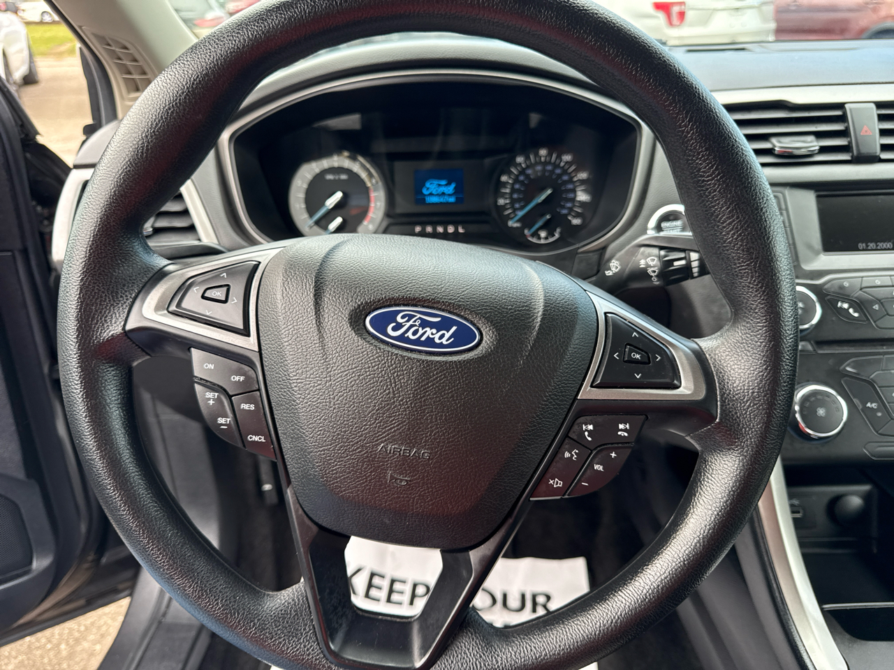 Ford Fusion S FWD 2018