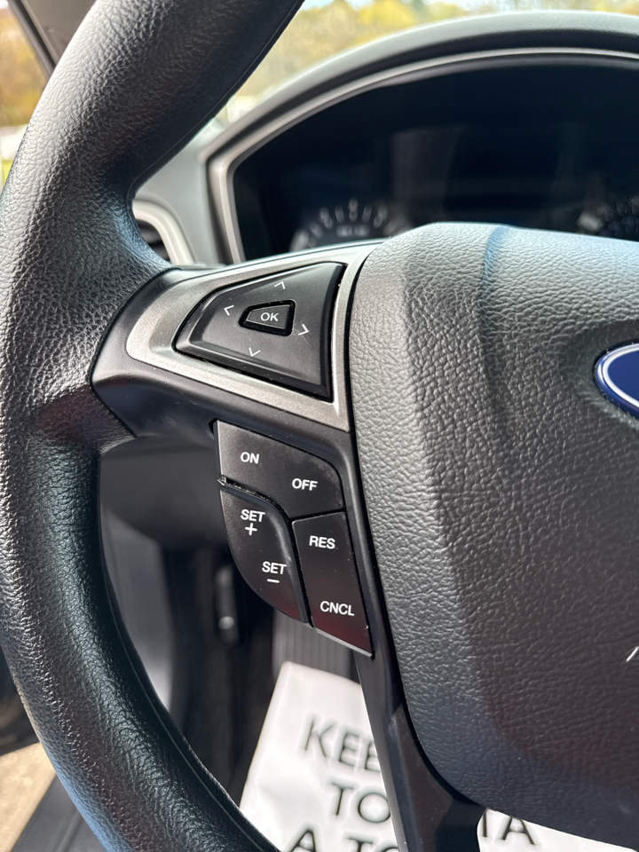 Ford Fusion S FWD 2018