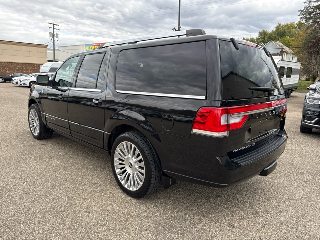 Lincoln Navigator L 4WD 4dr 2015 Lincoln Navigator L 4WD 4dr 2015