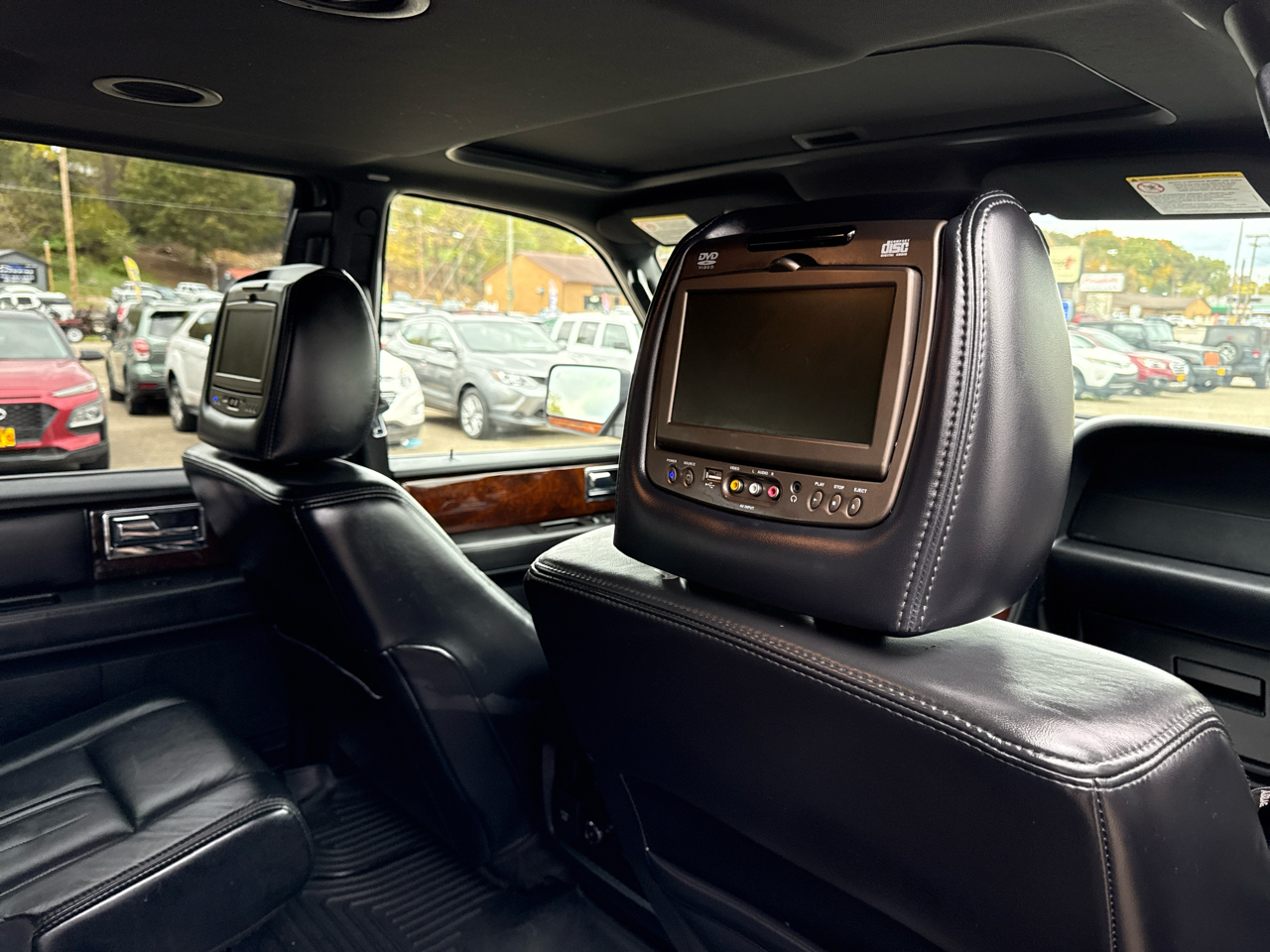 Lincoln Navigator L 4WD 4dr 2015 Lincoln Navigator L 4WD 4dr 2015