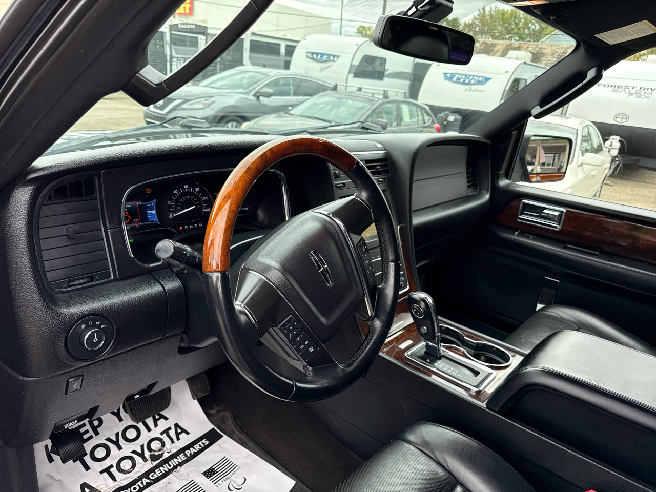 Lincoln Navigator L 4WD 4dr 2015 Lincoln Navigator L 4WD 4dr 2015