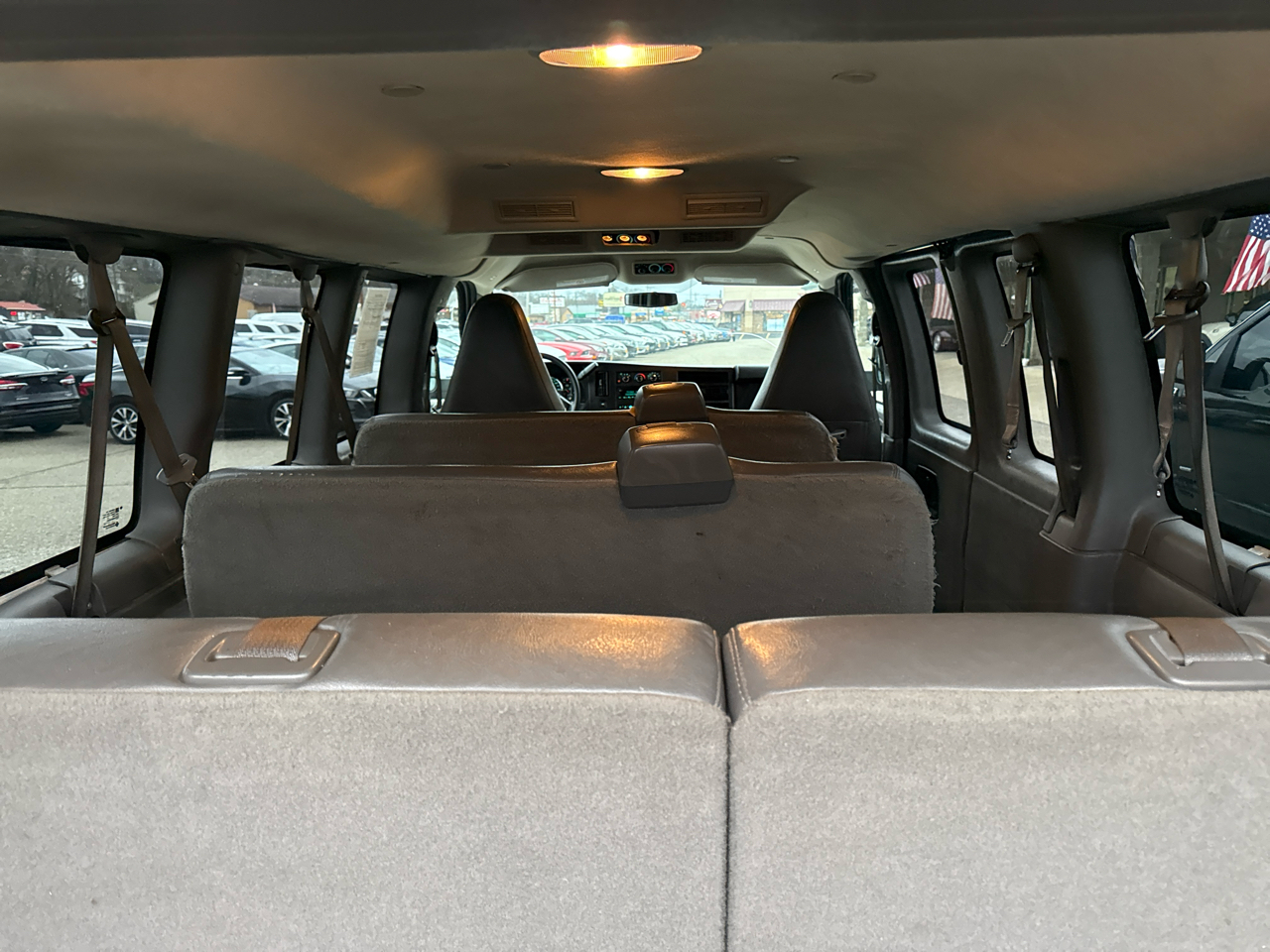 GMC Savana Passenger RWD 2500 135" LS 2016
