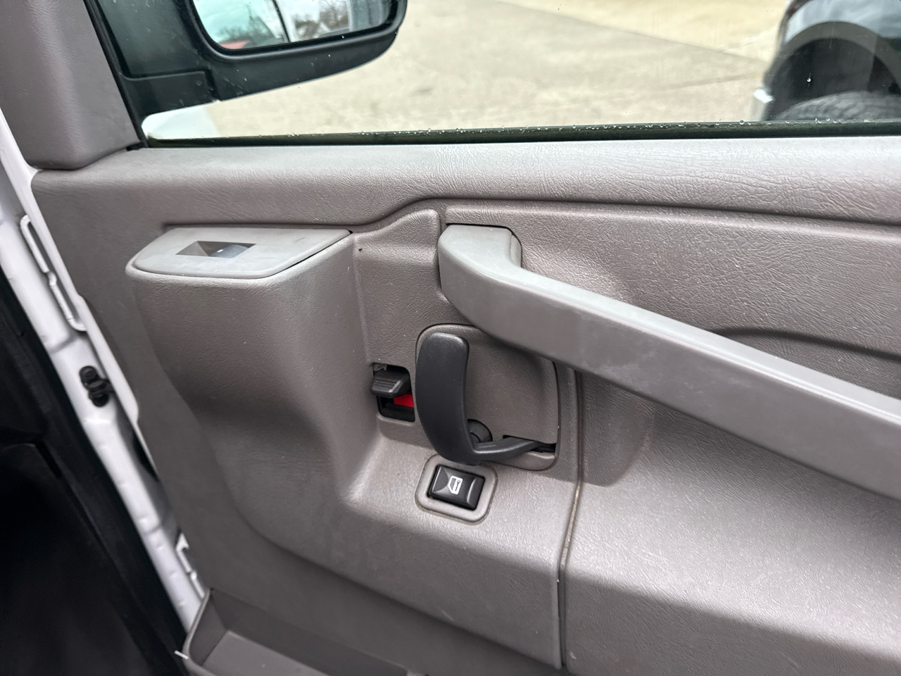 GMC Savana Passenger RWD 2500 135" LS 2016