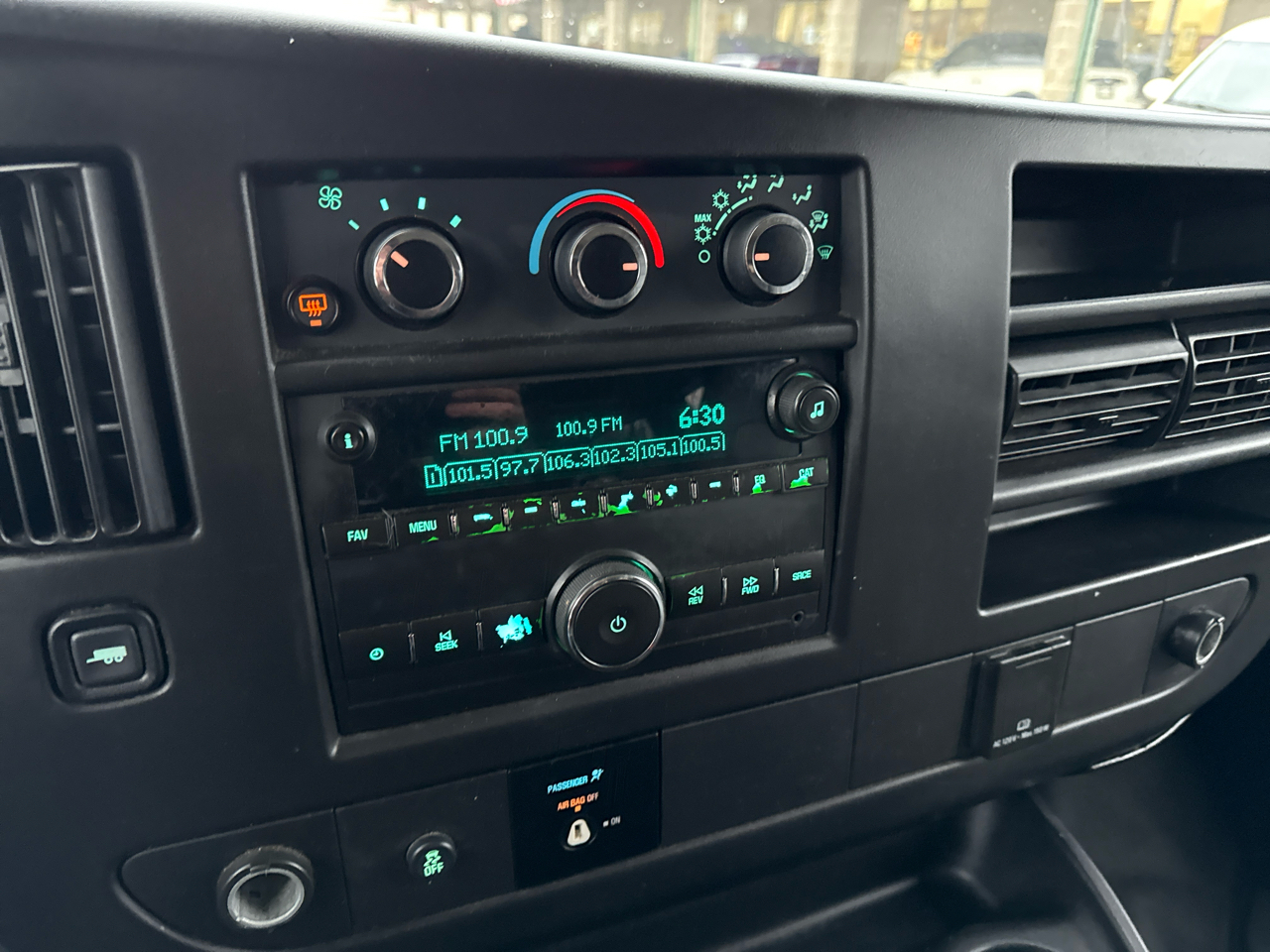 GMC Savana Passenger RWD 2500 135" LS 2016