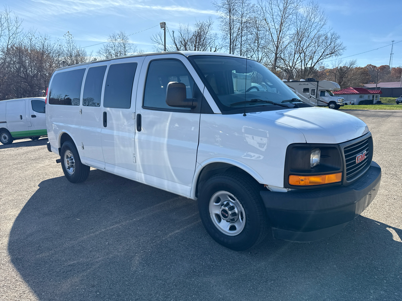 GMC Savana Passenger RWD 2500 135" LS 2017