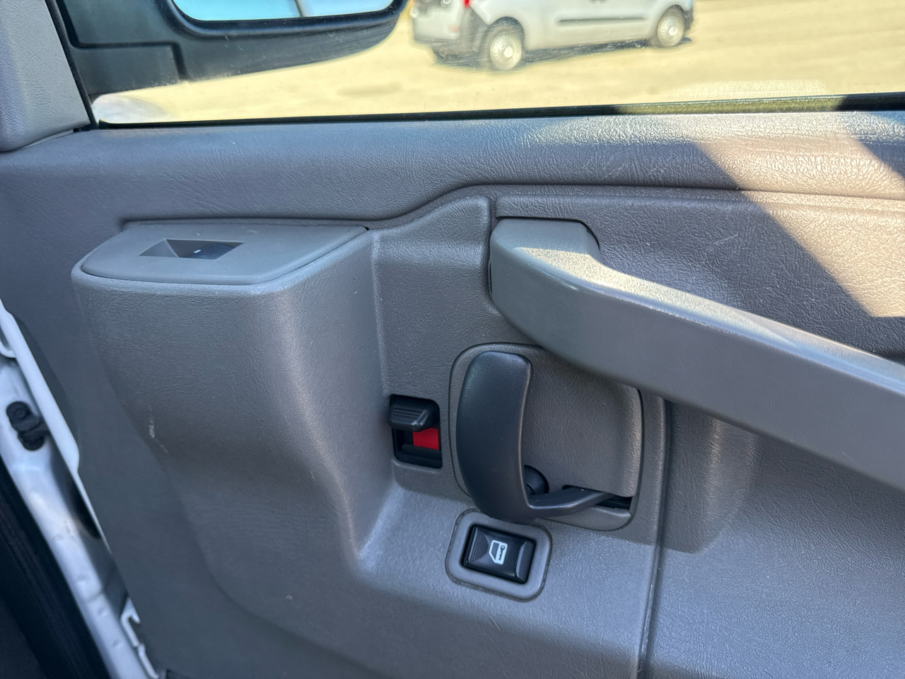 GMC Savana Passenger RWD 2500 135" LS 2017