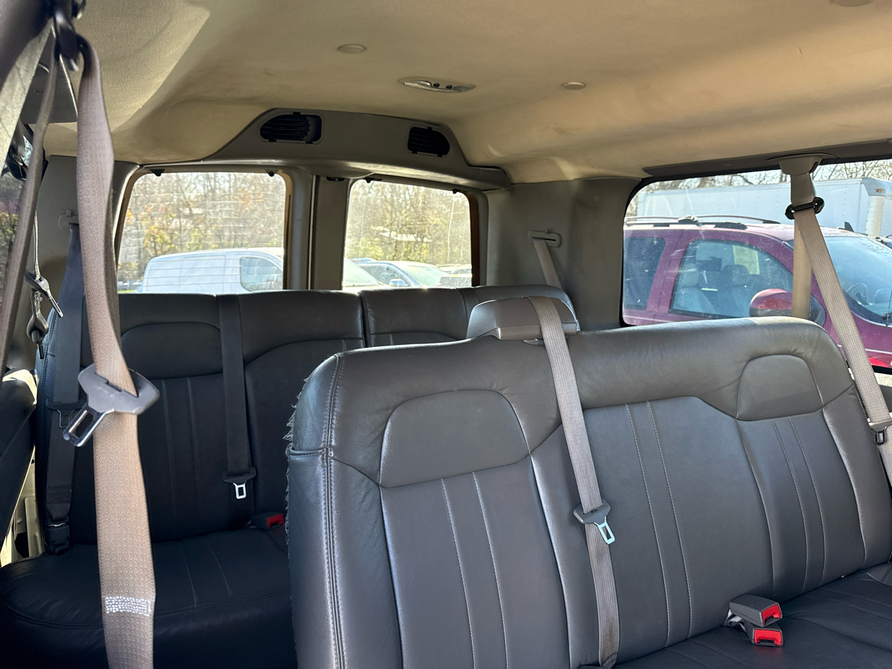 GMC Savana Passenger RWD 2500 135" LS 2017