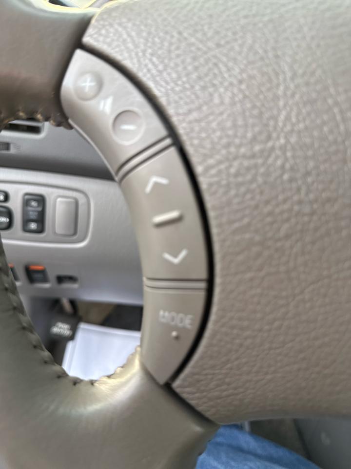 Toyota Sienna 5dr 7-Pass Van XLE FWD (Natl) 2008