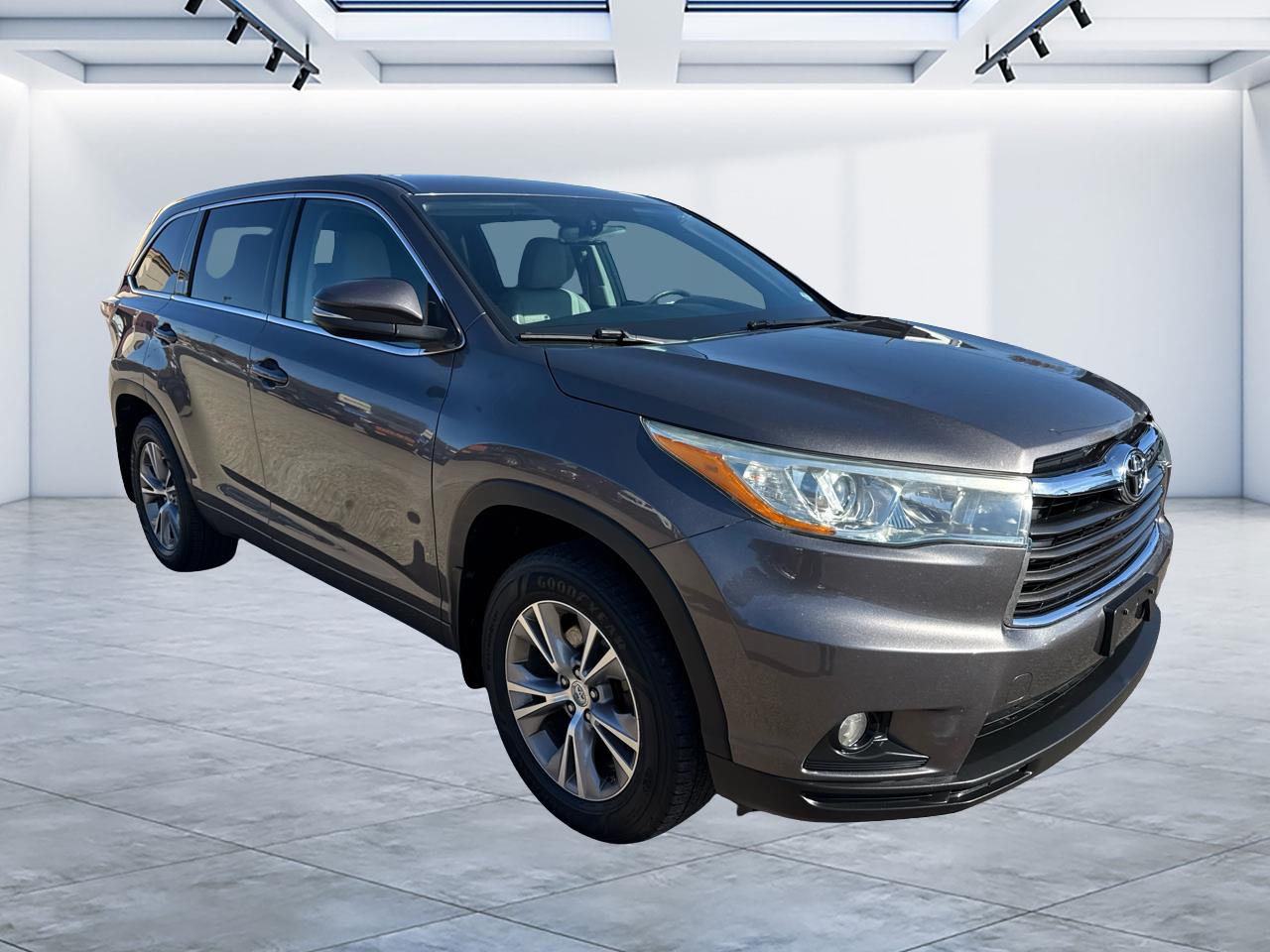2015 Toyota Highlander AWD 4dr V6 LE (Natl)