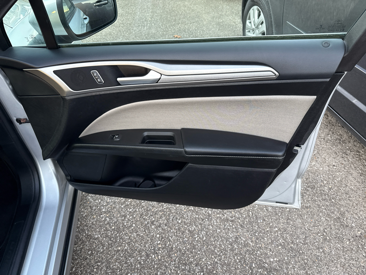 Ford Fusion S FWD 2019