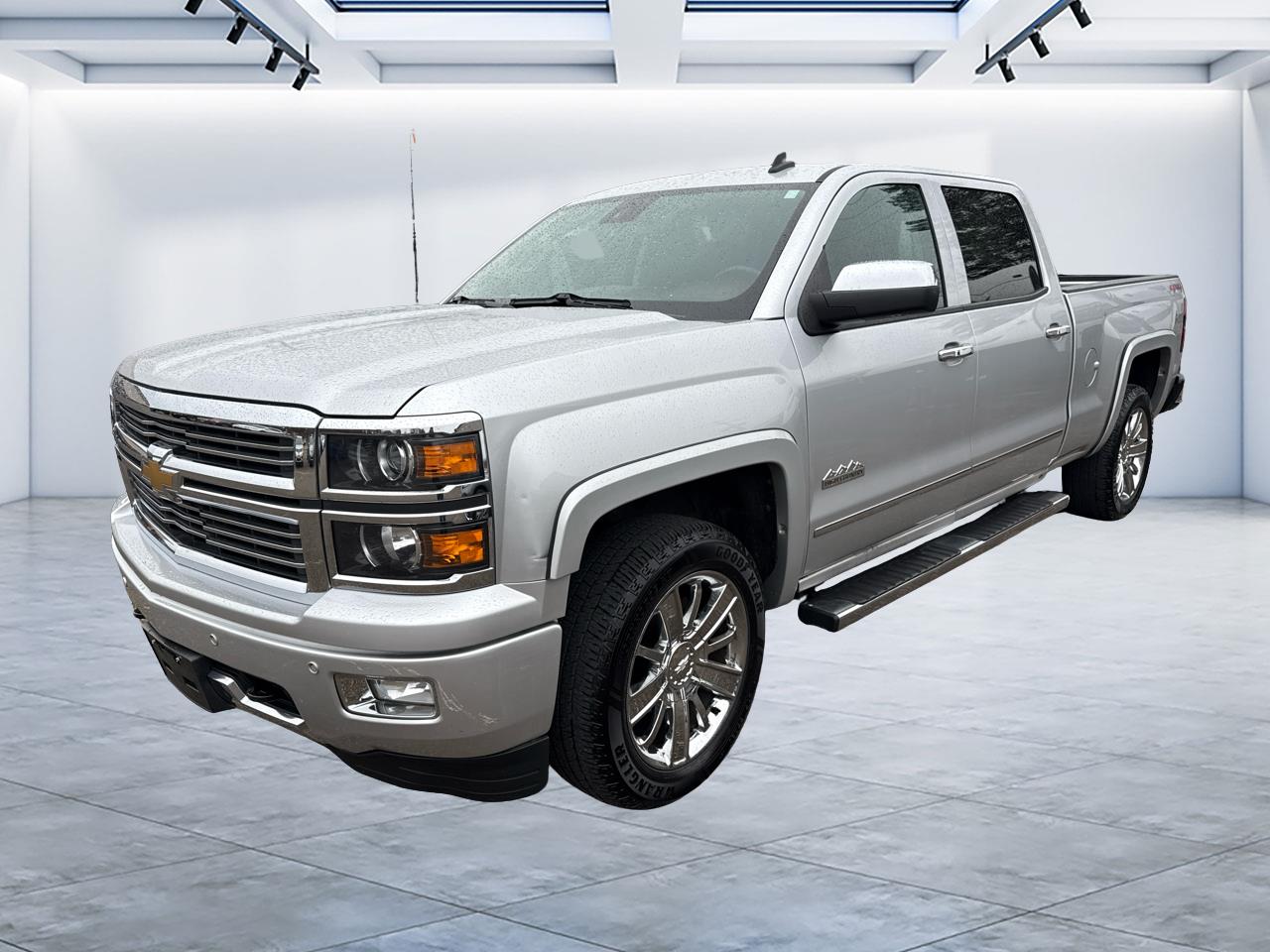 2014 Chevrolet Silverado 1500 4WD Crew Cab 153.0" High Country