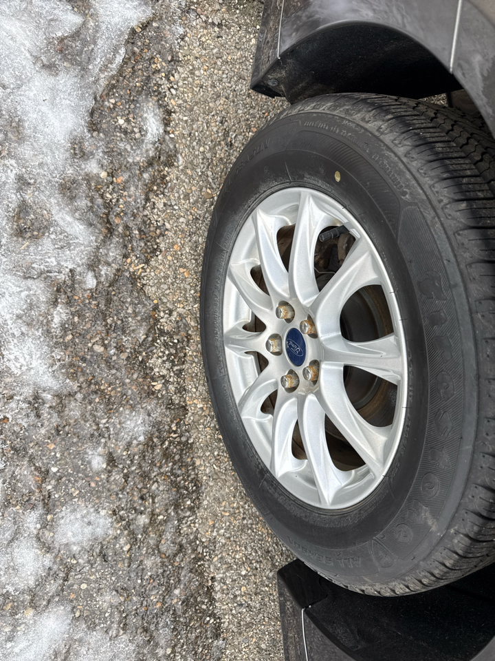 Ford Fusion S FWD 2017