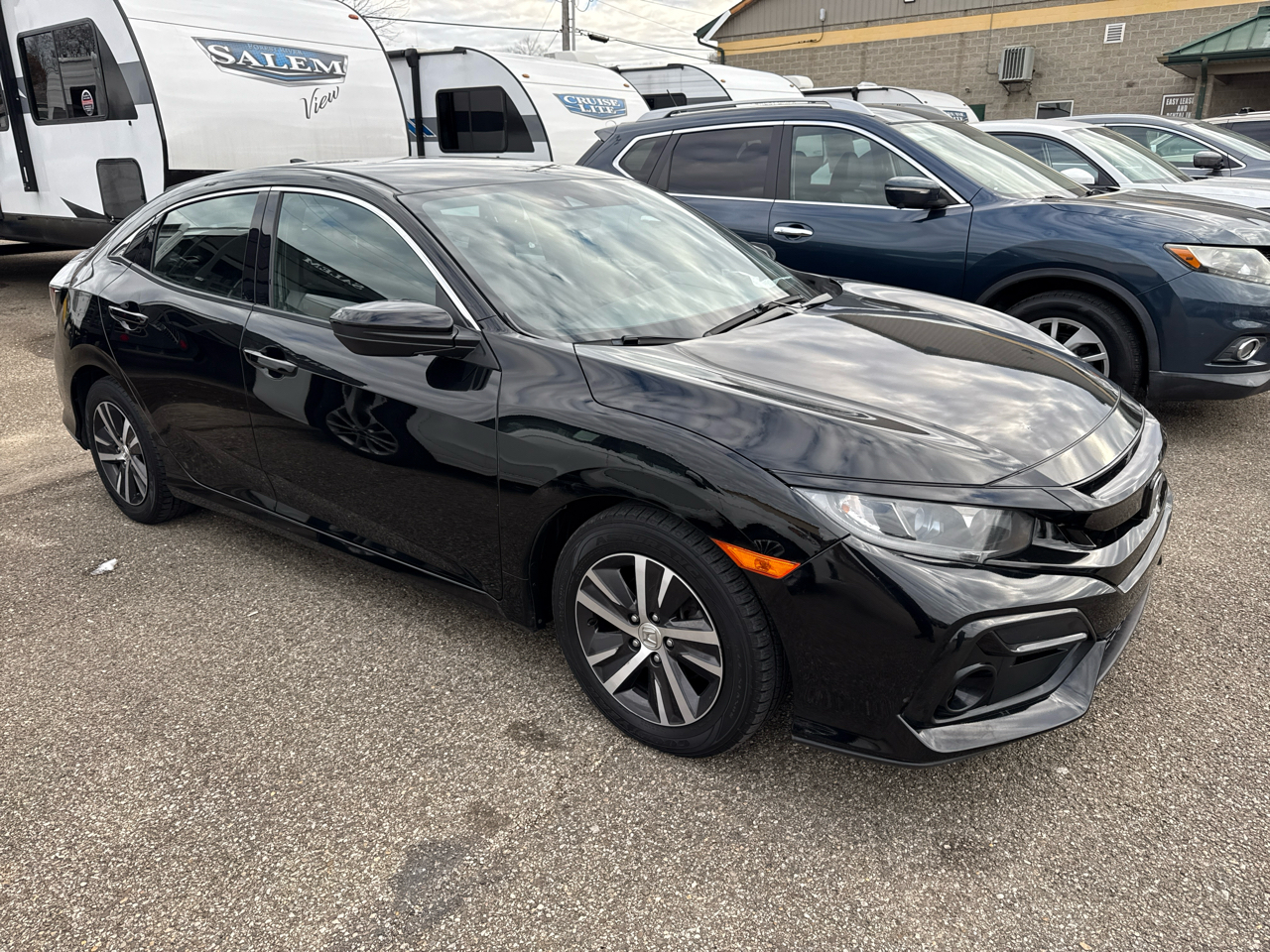 Honda Civic Hatchback LX CVT 2020