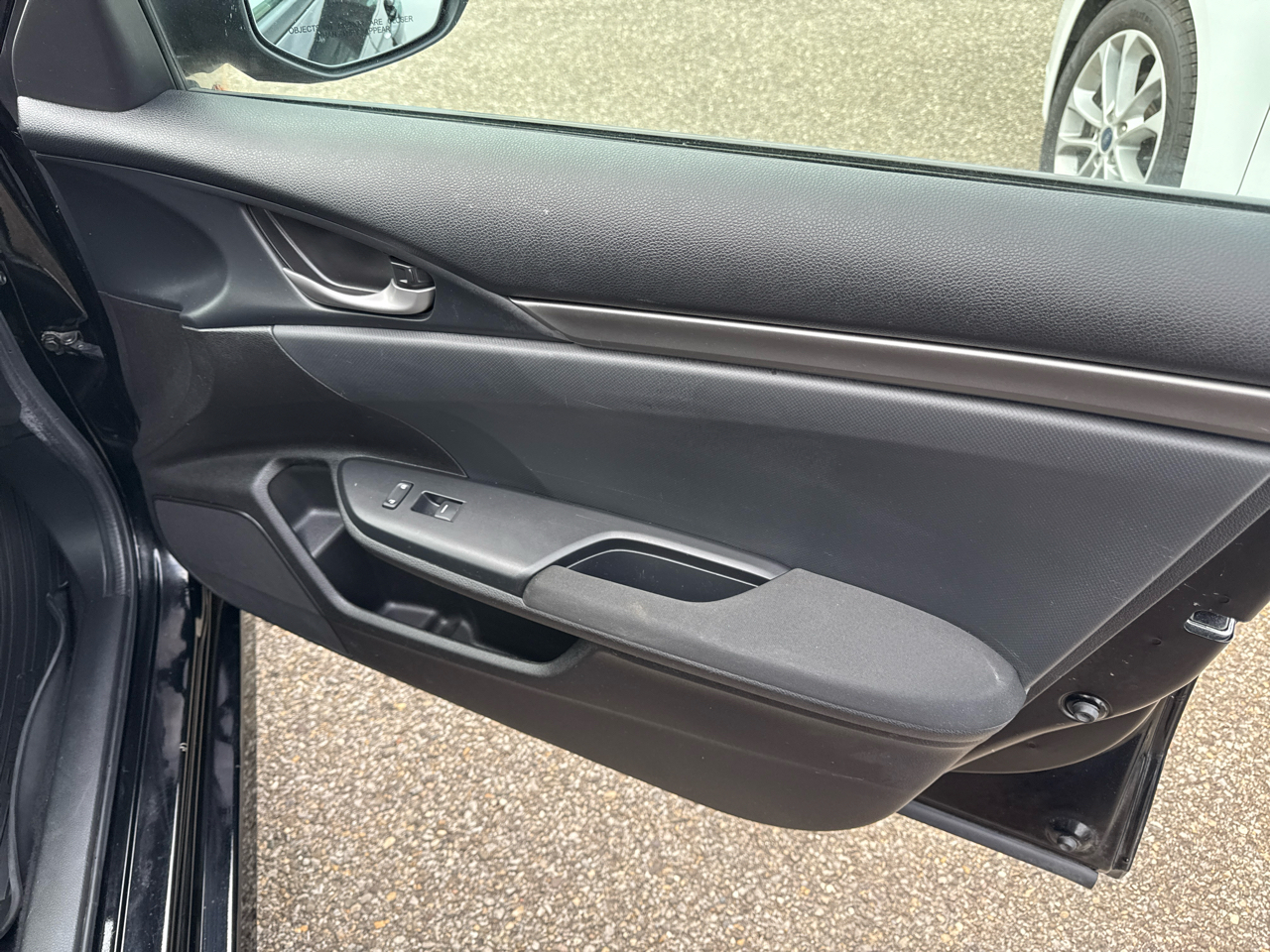 Honda Civic Hatchback LX CVT 2020