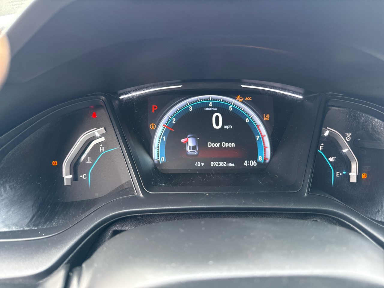 Honda Civic Hatchback LX CVT 2020