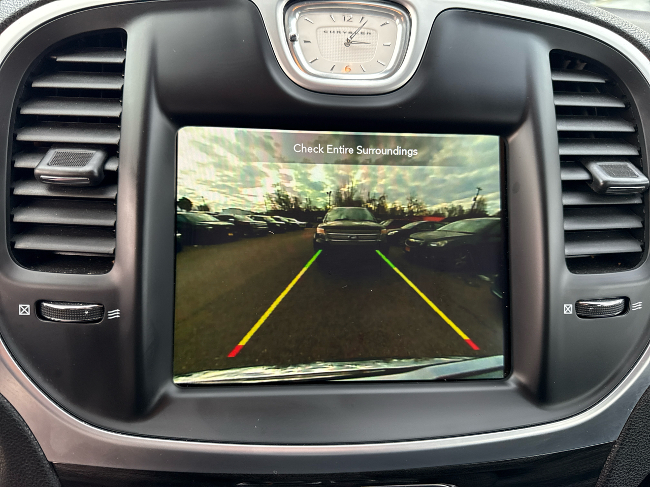 Chrysler 300 Touring L AWD 2021