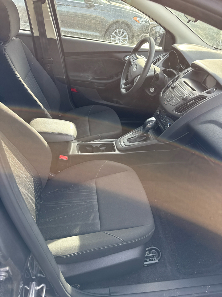 Ford Focus 4dr Sdn SE 2015