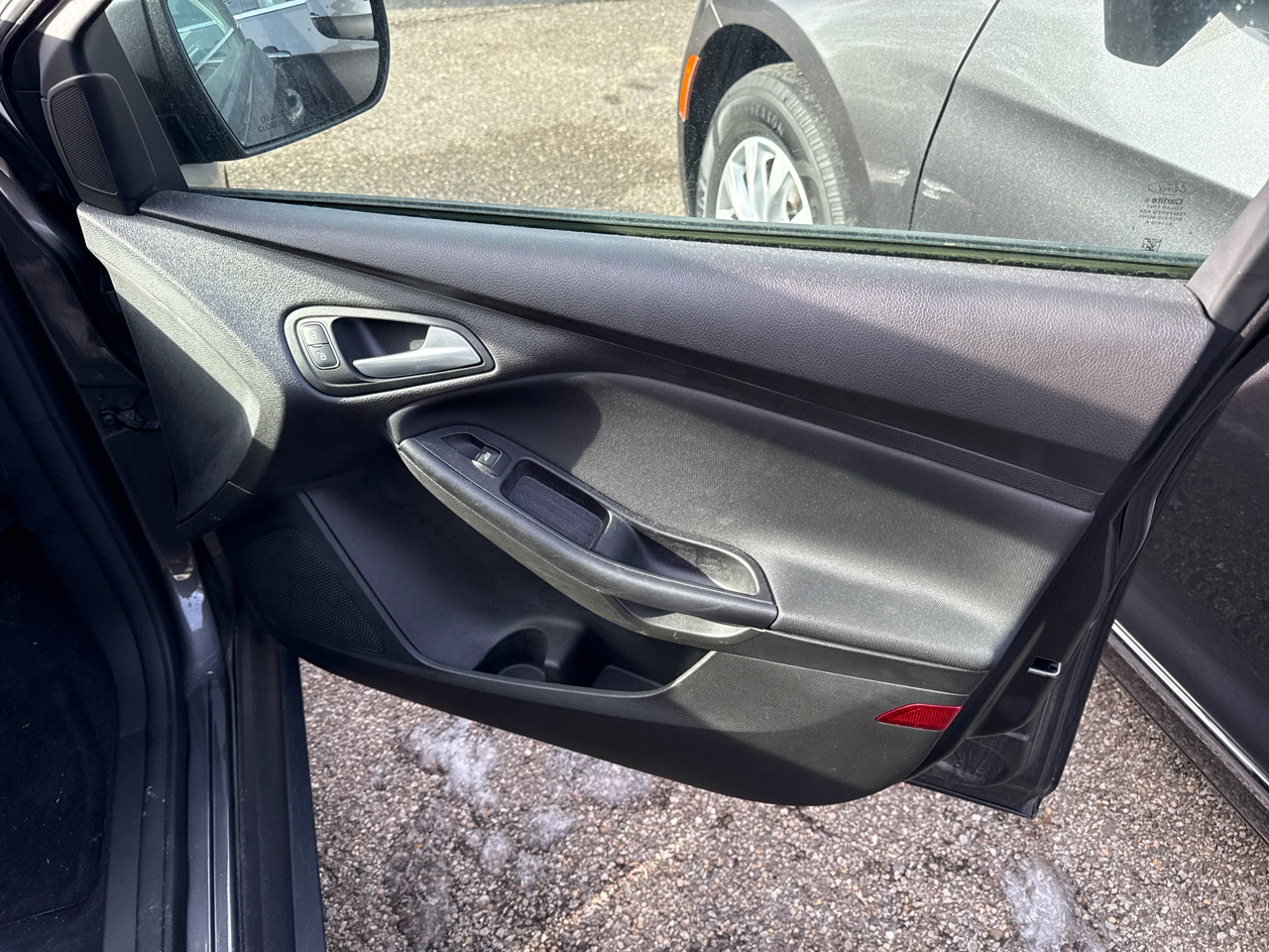 Ford Focus 4dr Sdn SE 2015