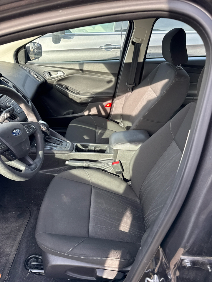 Ford Focus 4dr Sdn SE 2015