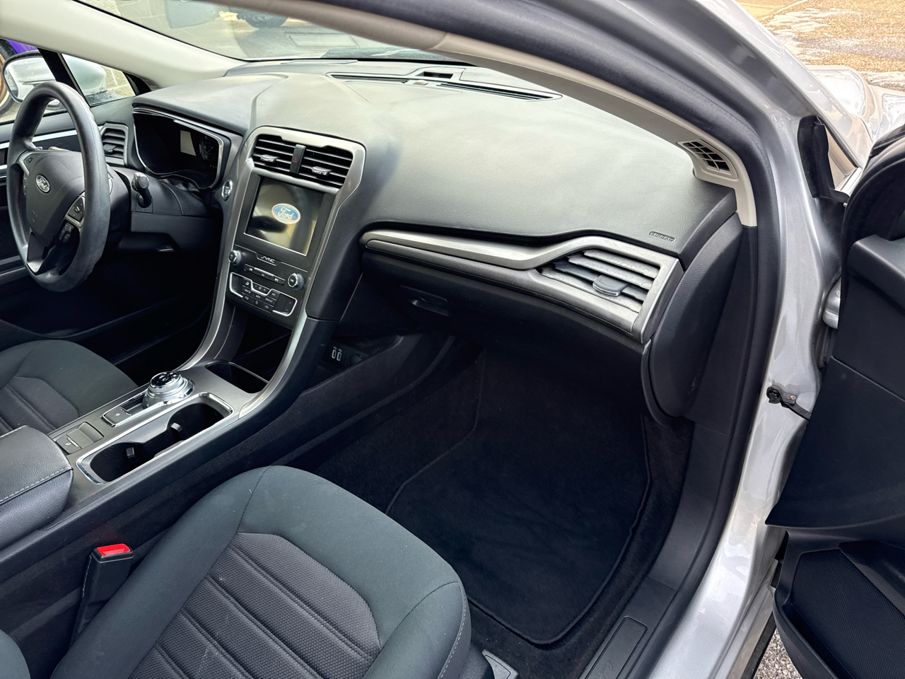 Ford Fusion SE FWD 2019