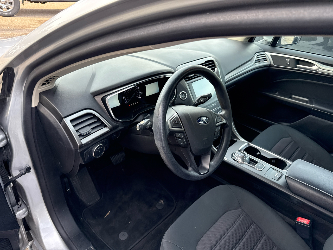 Ford Fusion SE FWD 2019